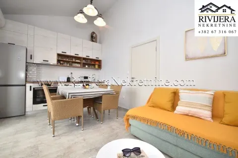 Prodaja, jednosoban stan, 54m², Centar, Herceg Novi - image 4