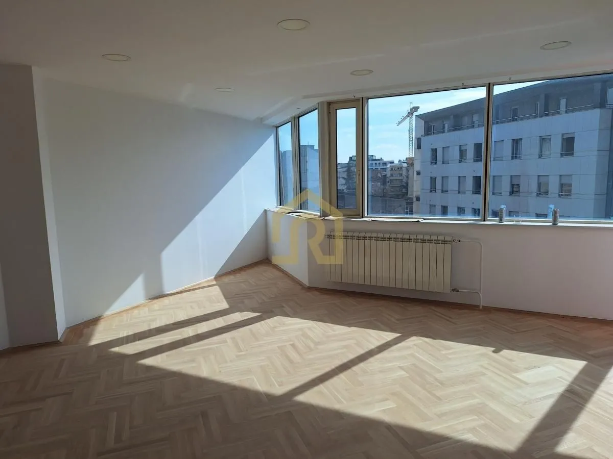 Izdavanje, poslovni prostor, 427m², Vračar Hram, Vračar Sve Podlokacije