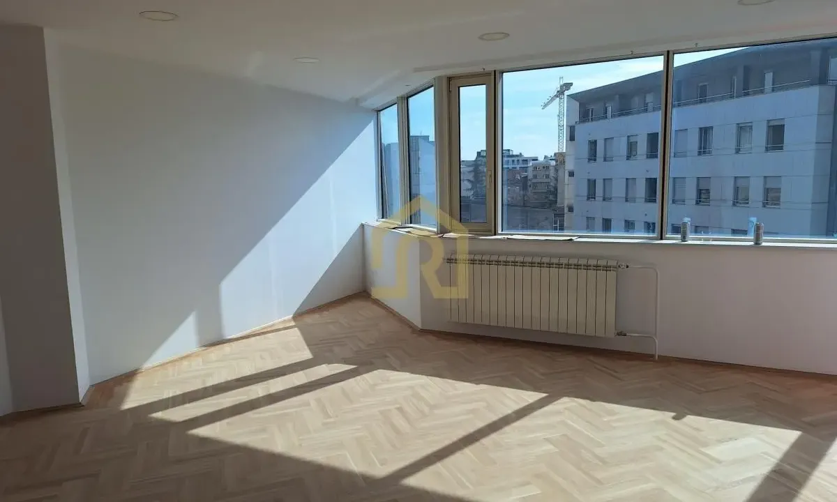 Izdavanje, poslovni prostor, 427m², Vračar Hram, Vračar Sve Podlokacije