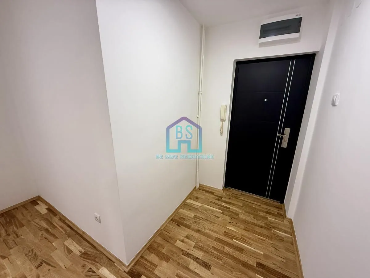 Prodaja, trosoban stan, 69m², Novo naselje, Novi Sad