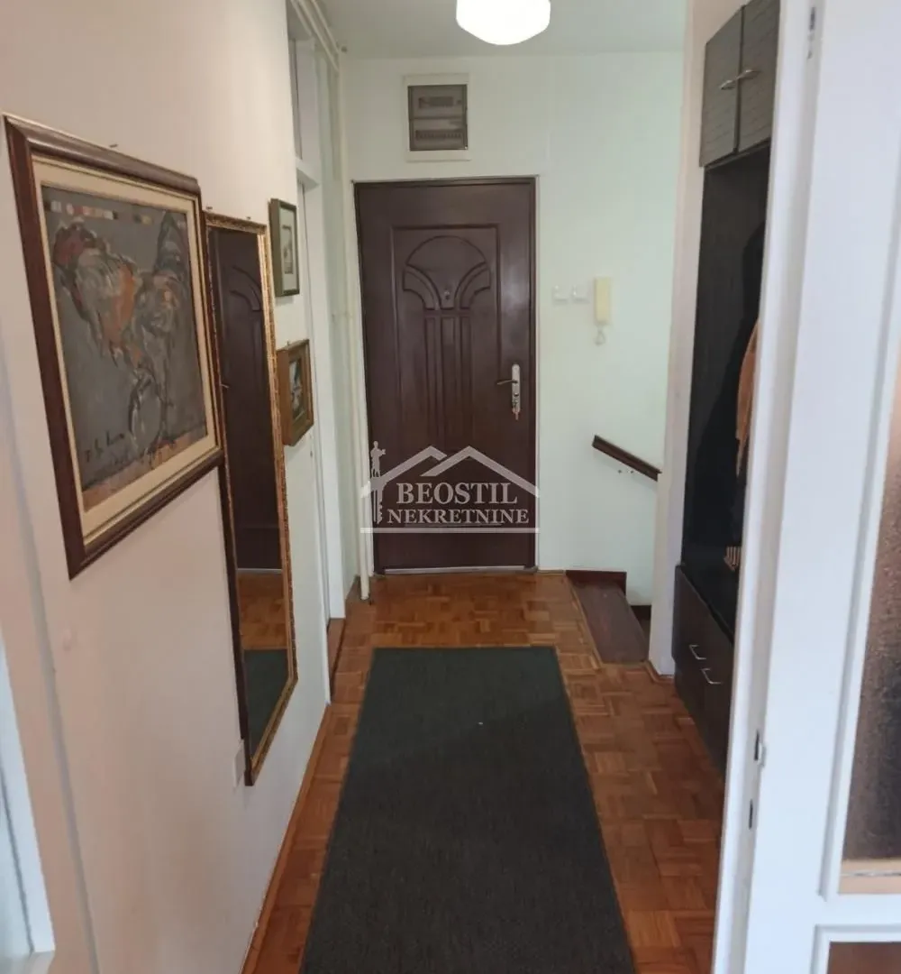 Sale, three bedroom apartment, 74m², Banjica, Voždovac Sve Podlokacije