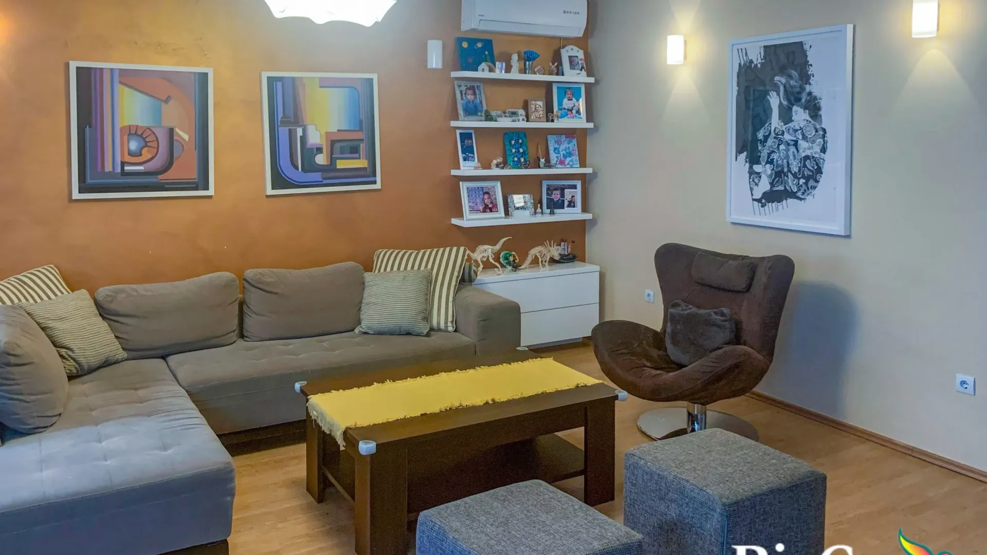 Rent, house, 240m², Donja Gorica, Podgorica