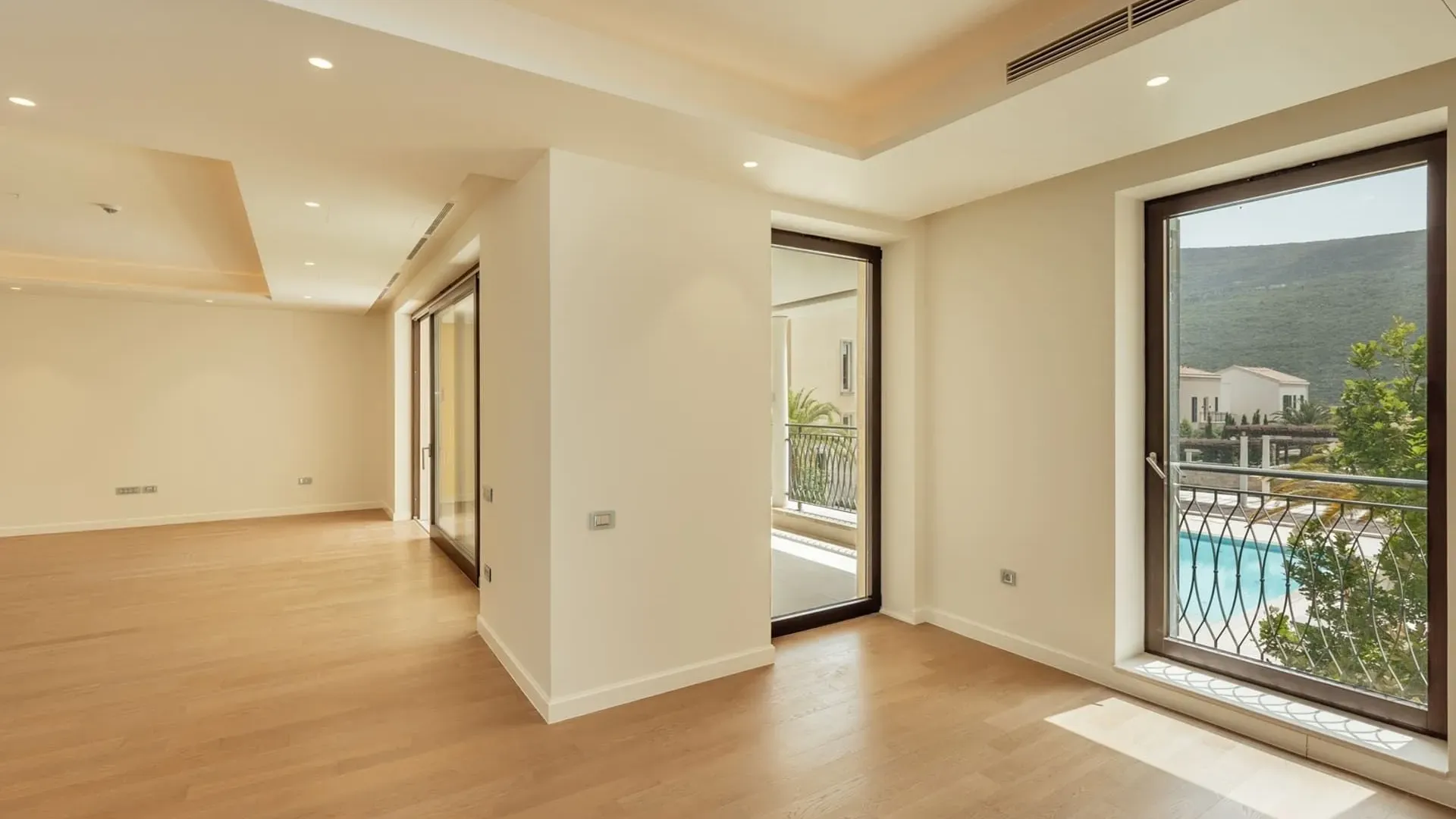 Prodaja, dvosoban stan, 171m², Portonovi, Herceg Novi