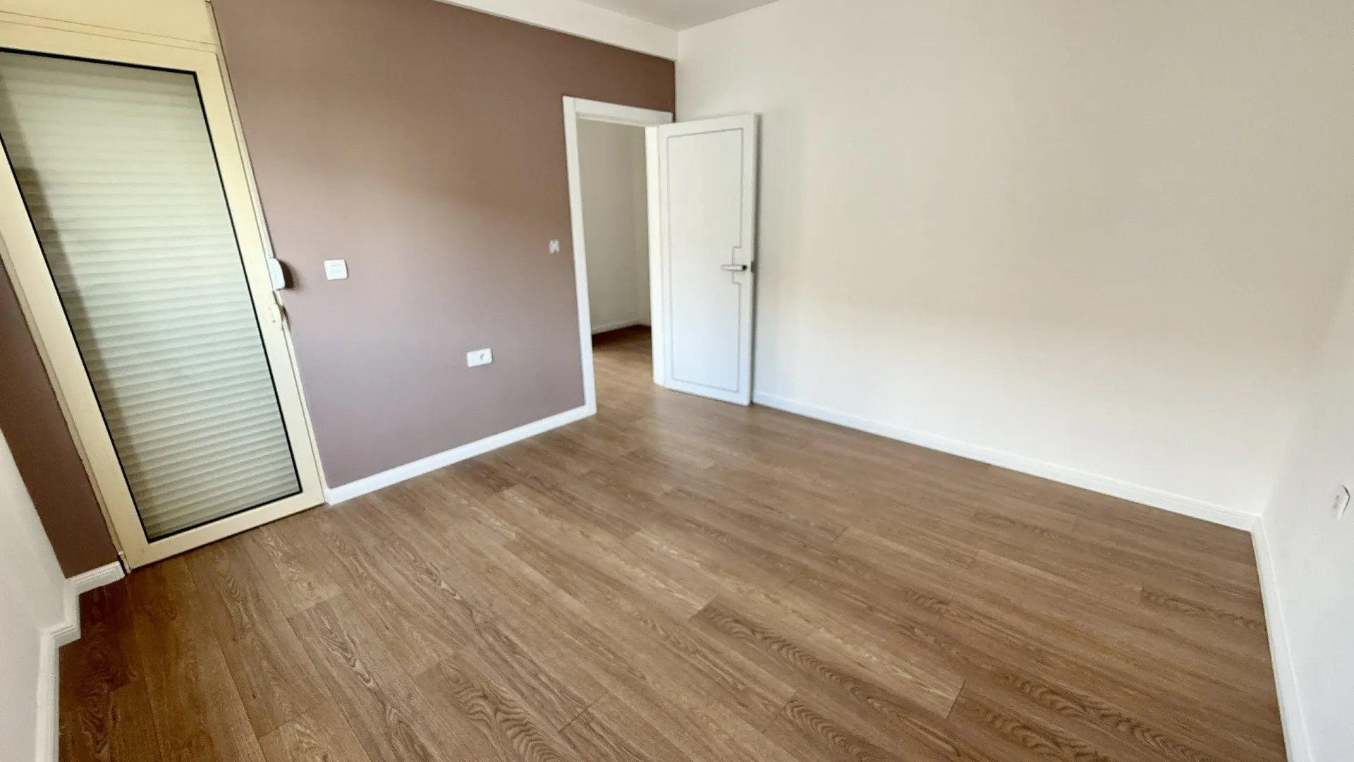 Prodaja, jednosoban stan, 58m², Bar, Crna Gora