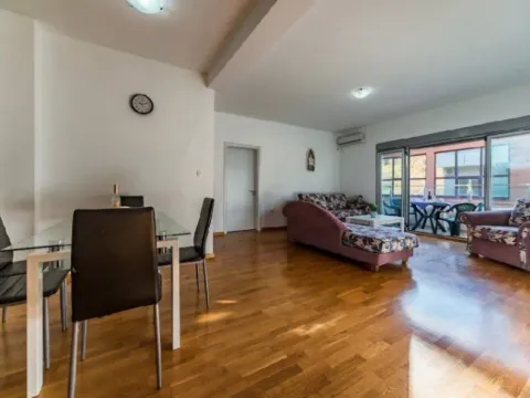 Rent, apartment, 93m², Rafailovići, Budva - image 9