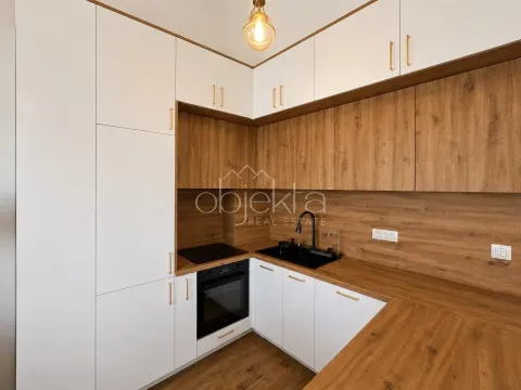 Rent, apartment, 100m², Kotor, Crna Gora - image 4