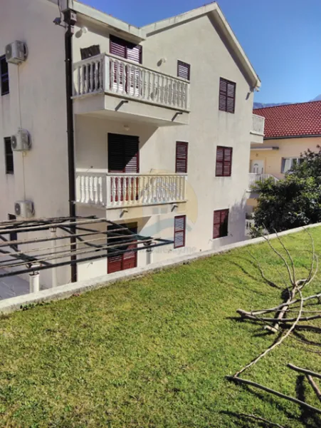 Sale, house, 800m², Stoliv, Kotor