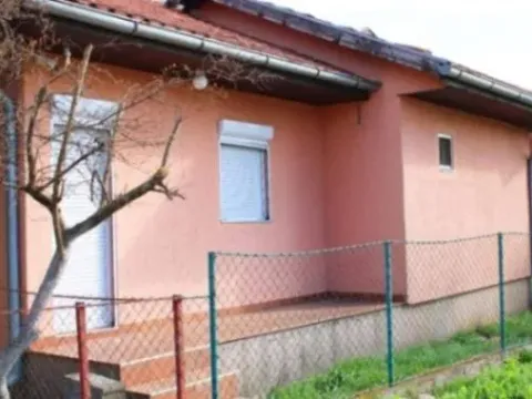Prodaja, kuća, 77m², Zlatica, Podgorica - image 3