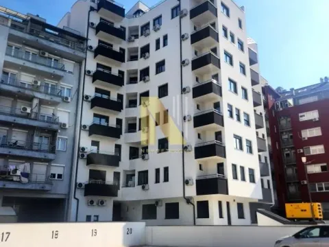 Parking garaža in Grbavica