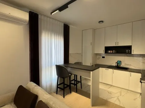 Rent, one bedroom apartment, 53m², 1 maj, Podgorica - image 3