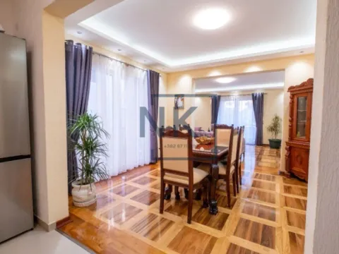 Prodaja, trosoban stan, 128m², Stari Aerodrom, Podgorica - image 5