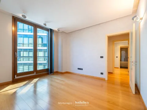 Prodaja, dvosoban stan, 88m², Kod Capital Plaze, Podgorica - image 6