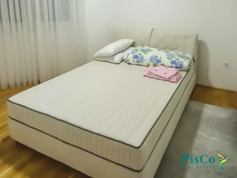 Izdavanje, trosoban stan, 98m², Blok 9, Podgorica - image 4