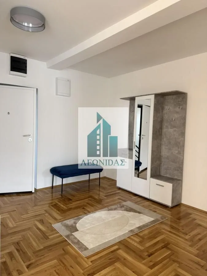 Izdavanje, trosoban stan, 73m², Pantelej, Niš