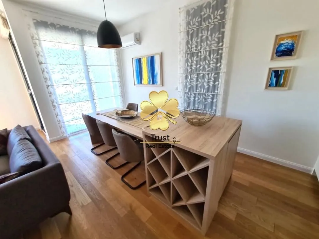 Izdavanje, trosoban stan, 95m², City Kvart, Podgorica
