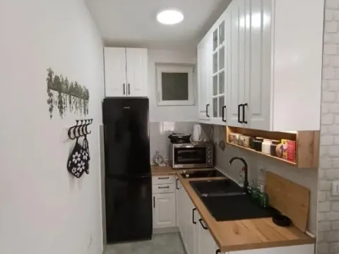 Sale, studio apartment, 30m², Uciteljsko Naselje, Zvezdara Sve Podlokacije - image 5