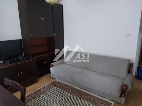 Izdavanje, dvosoban stan, 36m², Grbavica, Novi Sad Sve Podlokacije