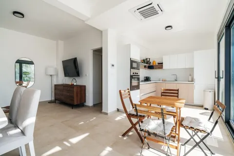 Prodaja, kuća, 114m², Blizikuće, Budva - image 14