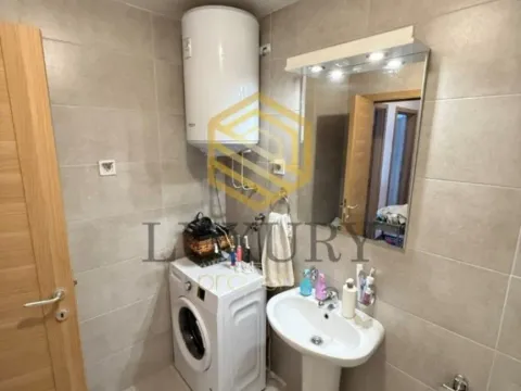 Izdavanje, dvosoban stan, 65m², Stari Aerodrom, Podgorica - image 10