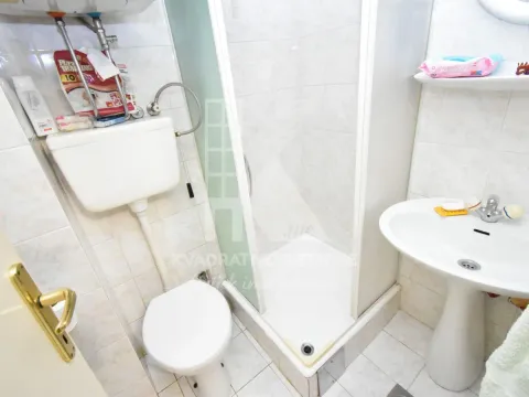 Prodaja, četvorosoban stan, 120m², Blok 7, Podgorica - image 21