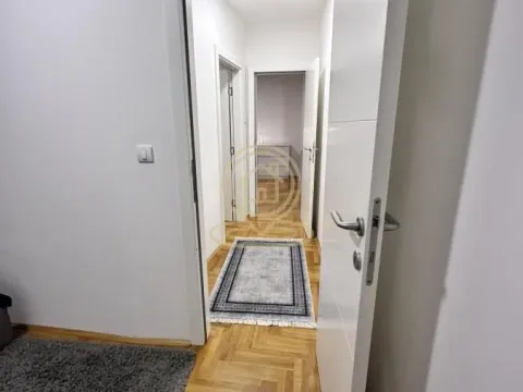 Izdavanje, trosoban stan, 52m², Centar, Novi Sad - image 7