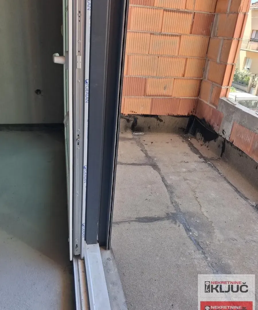 Prodaja, četvorosoban stan, 103m², Telep, Novi Sad Sve Podlokacije