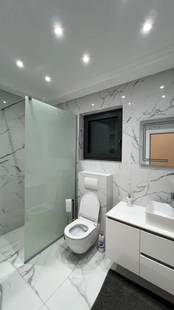 Izdavanje, kuća, 830m², Seljanovo, Tivat