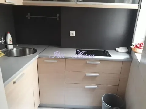 Izdavanje, trosoban stan, 70m², Stari Grad, Beograd - image 8