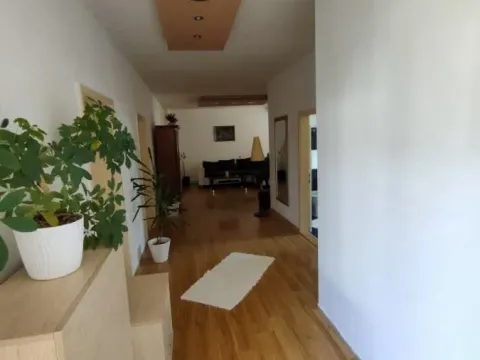 Prodaja, kuća, 171m², Petrovaradin, Novi Sad - image 2