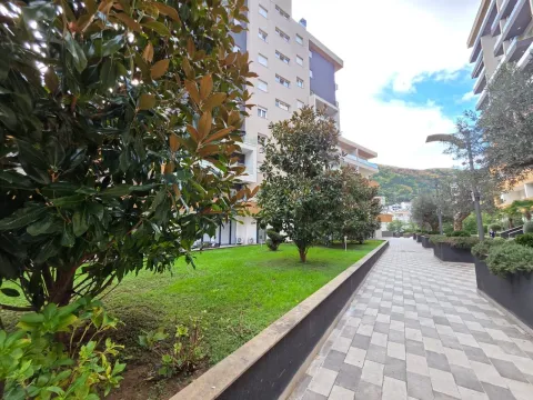 Izdavanje, garsonjera, 30m², Budva, Crna Gora - image 8