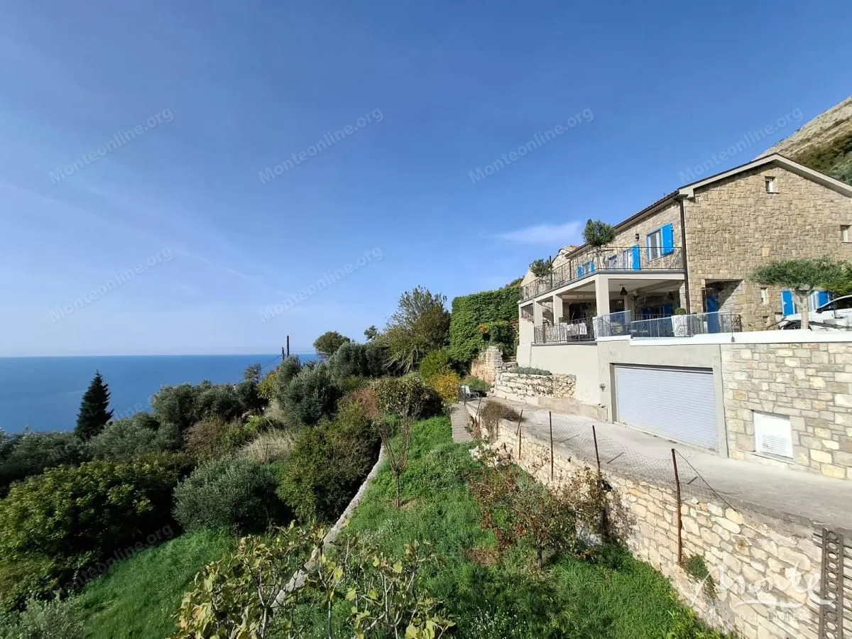 Prodaja, kuća, 116m², Reževići, Budva