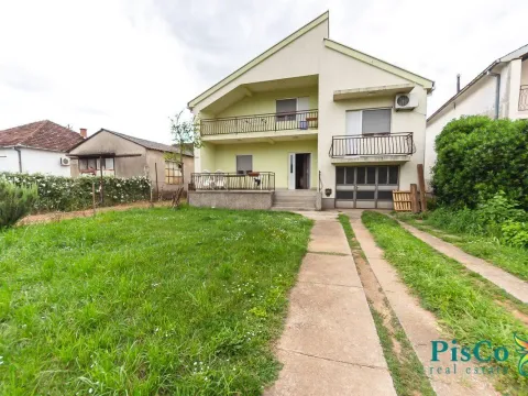 Izdavanje, kuća, 180m², Blok 9, Podgorica - image 1