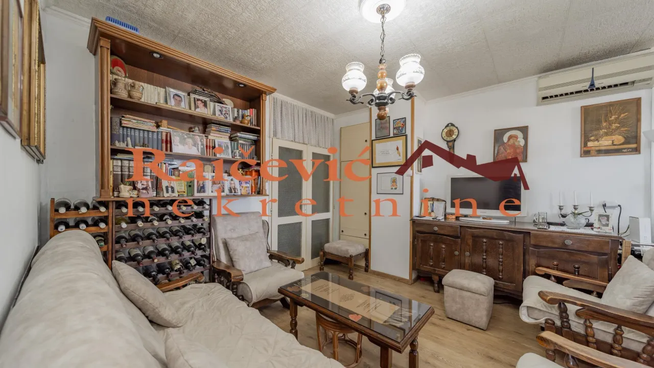 Prodaja, dvosoban stan, 62m², Zemun Save Kovačevića, Zemun Sve Podlokacije