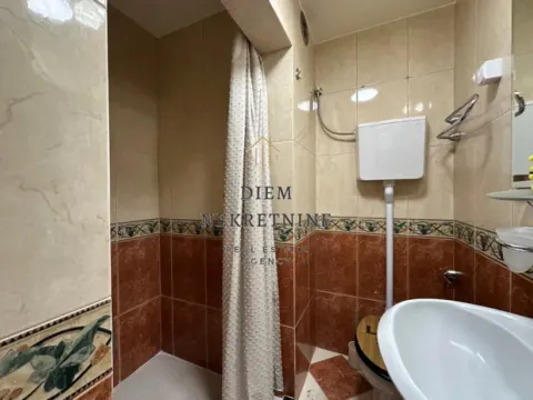 Rent, three bedroom apartment, 114m², Momišići, Podgorica - image 9