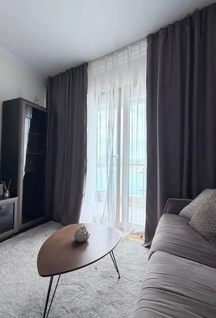 Prodaja, dvosoban stan, 66m², Rafailovići, Budva