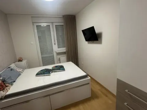 Izdavanje, dvosoban stan, 50m², Grbavica, Novi Sad Sve Podlokacije - image 6