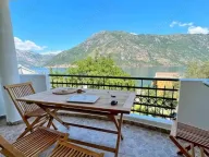 Sale, three bedroom apartment, 132m², Stoliv, Kotor - image 1