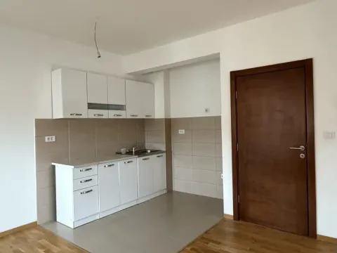 Prodaja, dvosoban stan, 73m², Tuški Put, Podgorica - image 11