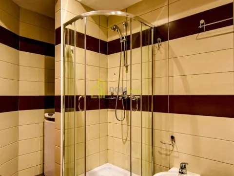 Izdavanje, dvosoban stan, 100m², Centar, Podgorica - image 13