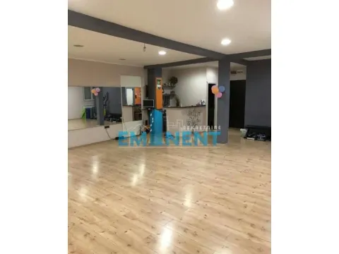 Izdavanje, poslovni prostor, 78m², Vidikovački venac, Rakovica - image 2