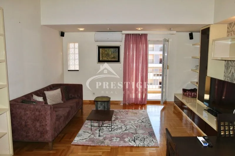 Izdavanje, dvosoban stan, 92m², City Kvart, Podgorica
