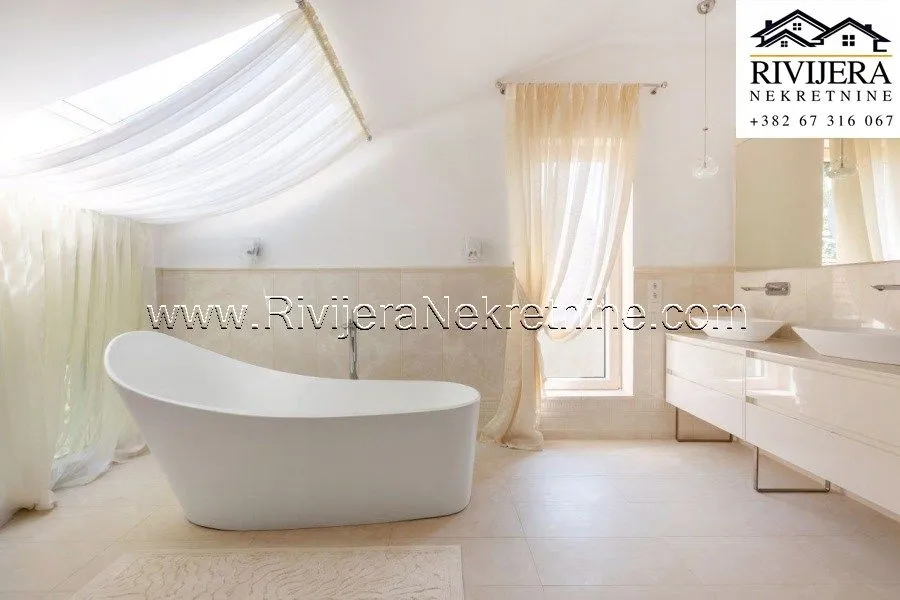 Sale, house, 423m², Lepetani, Tivat