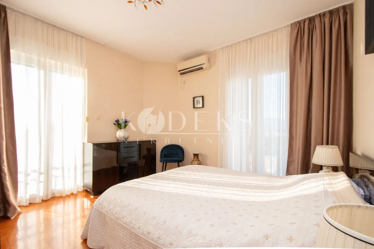 Izdavanje, trosoban stan, 103m², Zabjelo, Podgorica