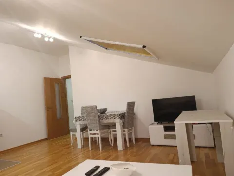 Rent, two bedroom apartment, 55m², Kava, Tivat - image 8