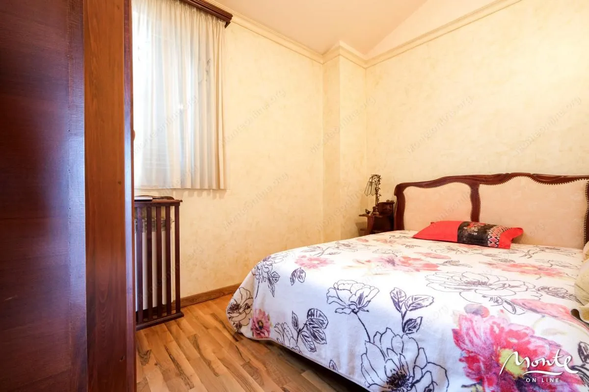 Sale, four bedroom apartment, 179m², Budva, Crna Gora