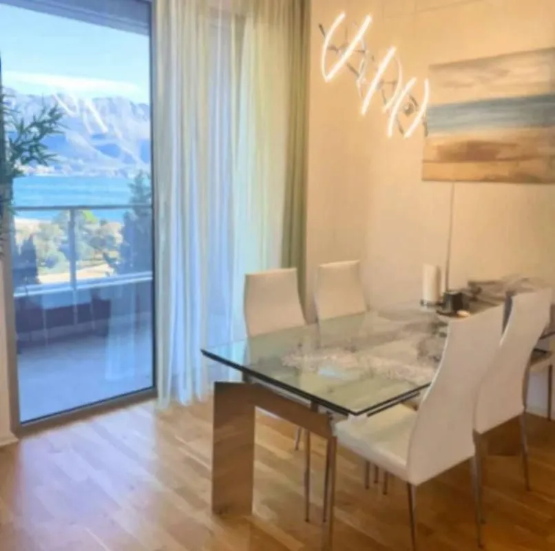 Sale, three bedroom apartment, 105m², Bečići, Budva