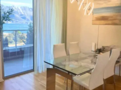 Sale, three bedroom apartment, 105m², Bečići, Budva - image 1