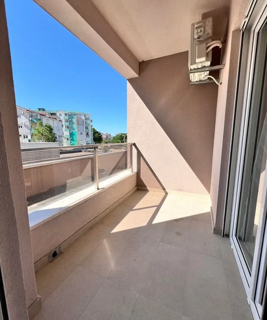 Rent, one bedroom apartment, 46m², Stari Aerodrom, Podgorica