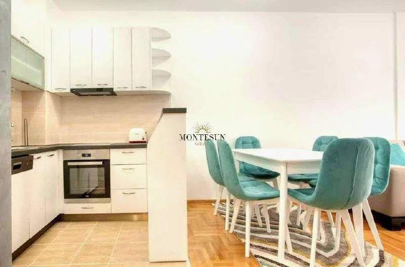 Rent, one bedroom apartment, 45m², Maslinjak, Budva