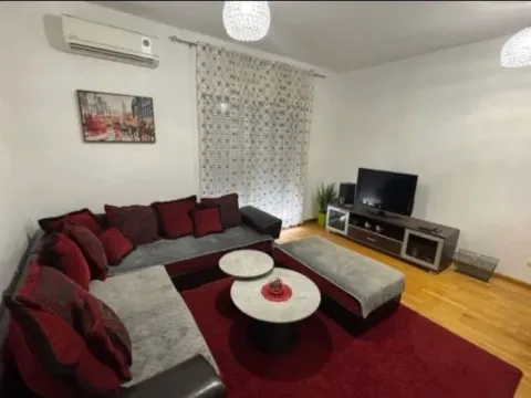 Izdavanje, dvosoban stan, 74m², City Kvart, Podgorica - image 4